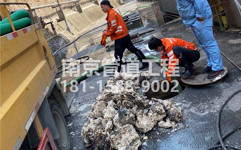 262察哈尔路酒店厨房管道疏通